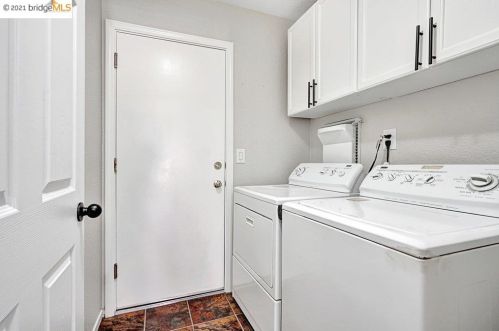 3889 Oak Grove Ct, Oakley CA  94561-4218 exterior