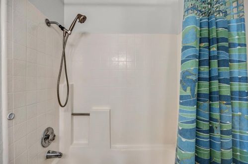 61 Kenneth Ct, West Pittsburg CA  94565-1545 exterior