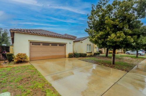 3820 Ash St, Lake Elsinore, CA 92530-2005