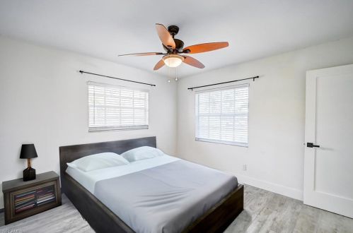 208 43 Ter, Cape Coral FL  33904-8425 exterior