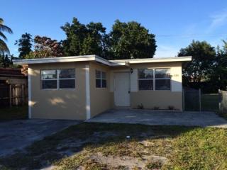 795 55th St, Hialeah, FL 33013-1671