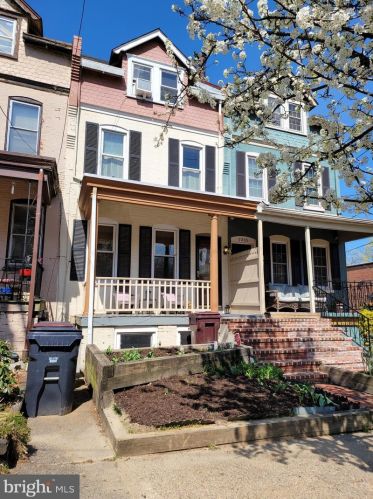 1333 Clayton St, Wilmington DE  19806-4003 exterior