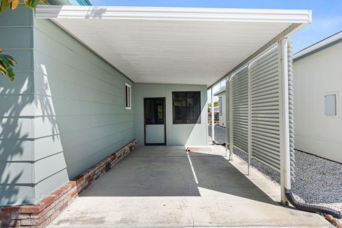 40 Westgate Cir, Santa Rosa CA  95401-9014 exterior