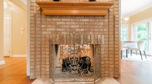 525 Brighton Ln, Dyer IN  46311-4625 exterior