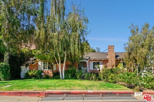 3761 Wrightwood Dr, North Hollywood, CA 91604-3949
