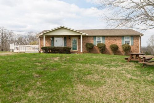 1869 Jones Crk Rd, Dickson TN  37055-6033 exterior