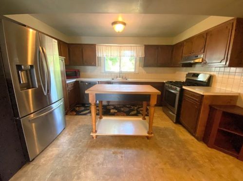 203 Walnut St, Ligonier, PA 15658-1031