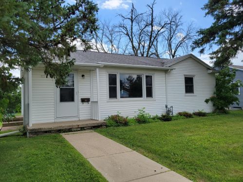 553 Milford St, Watertown, WI 53094-6033