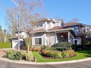 1104 2nd Ave, Kirkland, WA 98033-8149