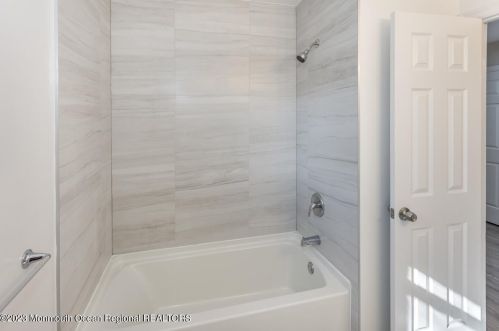 1030 Tammy Ct, Bricktown NJ 08724-7180 exterior