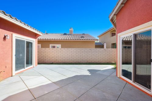 67849 Rio Vista Dr, Cathedral City CA  92234-8638 exterior