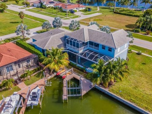 356 Heathwood Dr, Marco Island FL  34145-0050 exterior