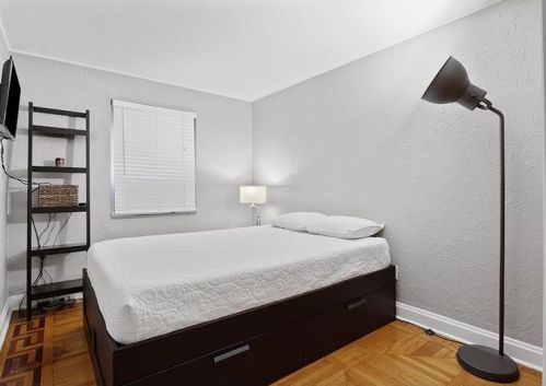 15 Emerson Ave, Pittsburgh PA 15215-3212 exterior