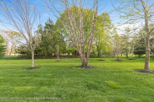 26 Hazelwood Ter, Tinton Falls, NJ 07724-2776