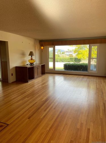5822 Henley Dr, San Diego, CA 92120-4521