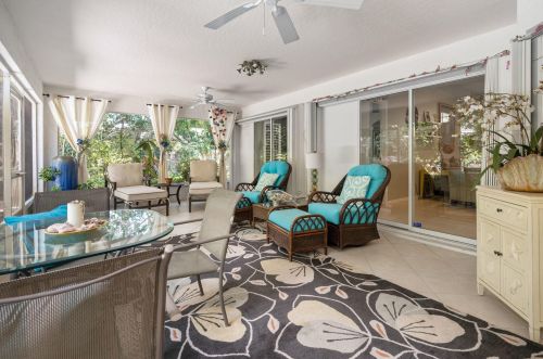 2045 27th Ave, Vero Beach FL  32960-3010 exterior