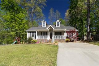 1983 Wellington Rd, Burlington, NC 27217-8759