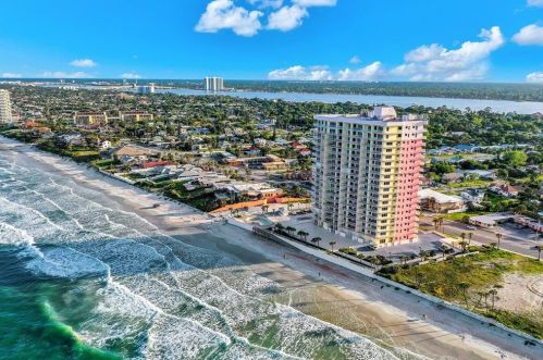 1900 Atlantic Ave, Daytona Beach FL 32118-5006 exterior