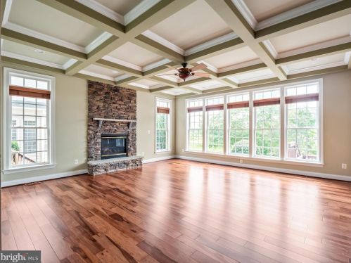 19368 Mill Dam Pl, Leesburg, VA 20176-1637