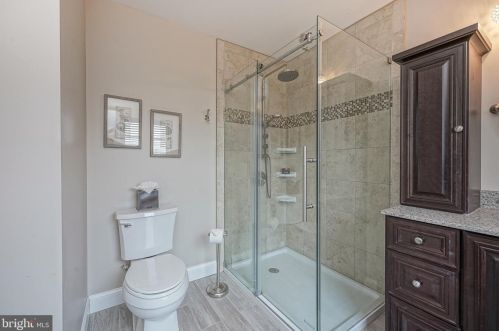 9 Flemish Way, Lumberton Township NJ  08048-4527 exterior