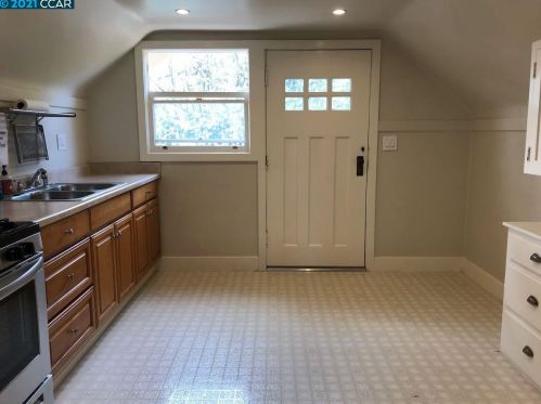 4171 Howe St, Oakland CA  94611-5117 exterior