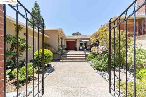 500 Elysian Fields Dr, Oakland, CA 94605-5010