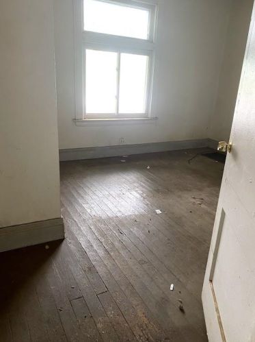 4570 Hamilton Ave, Cincinnati OH  45223-1777 exterior