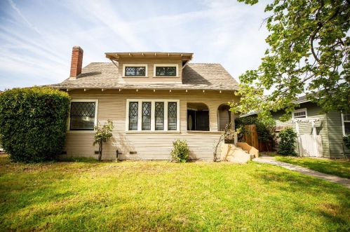 1229 Lyons Ave, Turlock CA  95380-4120 exterior