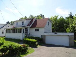24 Glenwood Rd, Troy, NY 12180-8300