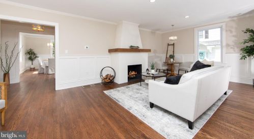 281 Rhoads Ave, Tavistock NJ  08033-1470 exterior