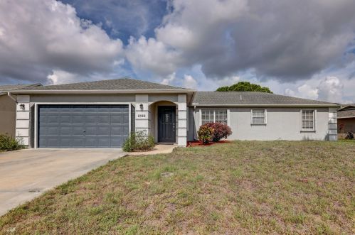 2150 Dolphin Rd, Fort Pierce, FL 34952-4931