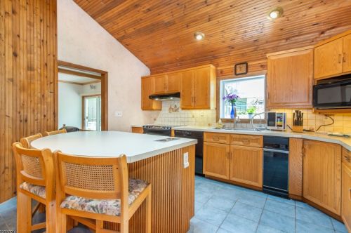286 Carentan Rd, Hopatcong, NJ 07843-1856
