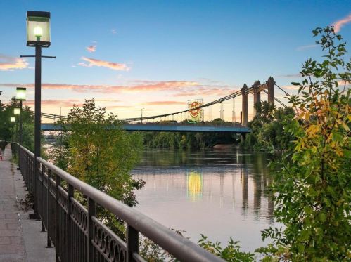 716 1st St, Minneapolis MN 55401-1107 exterior