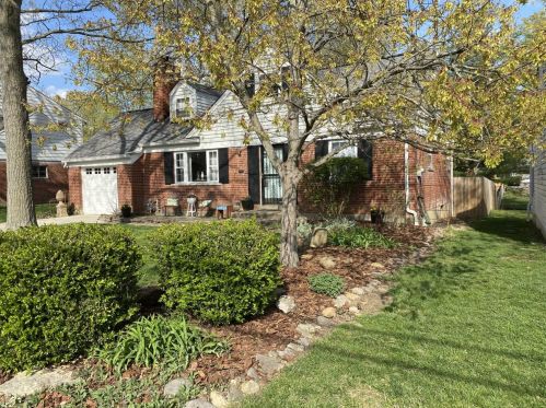 7258 Berwood Dr, Cincinnati, OH 45243-2142