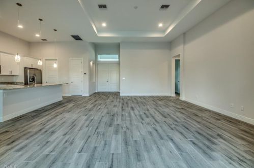 3527 4th Ln, Cape Coral FL  33991-5604 exterior