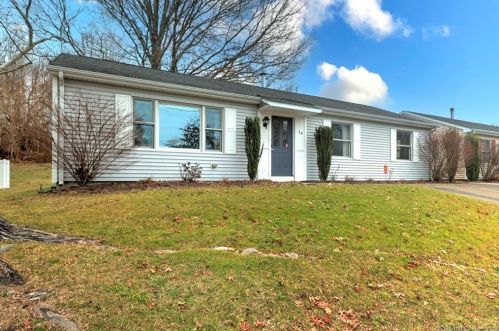 14 Alpha St, Milford, CT 06460-3658