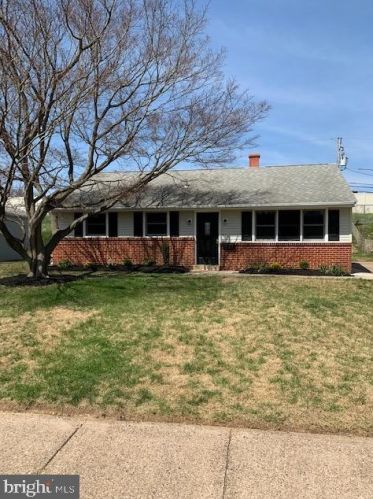 141 Edge Ave, New Castle, DE 19720-2016