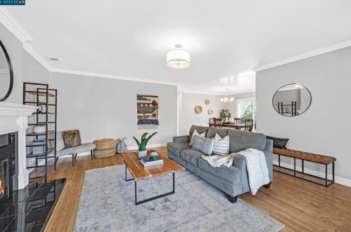 1831 Oakmead Dr, Concord CA 94520-3006 exterior