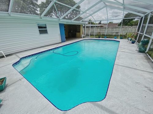 6720 32nd Ave, Saint Petersburg, FL 33710-1505
