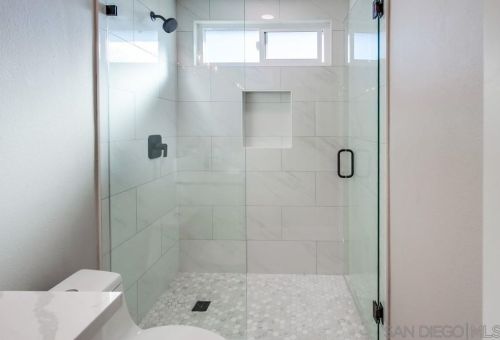 250 Delphinium St, Encinitas CA  92024-3303 exterior