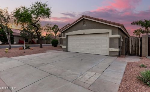 15928 Tasha Dr, Sun City, AZ 85374-5700