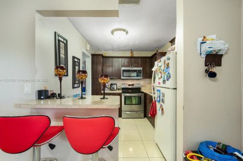 690 50 St, Hialeah FL  33013-1624 exterior