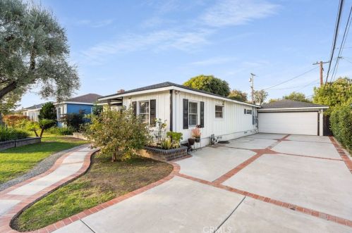 4701 Warwood Rd, Long Beach, CA 90808-1554