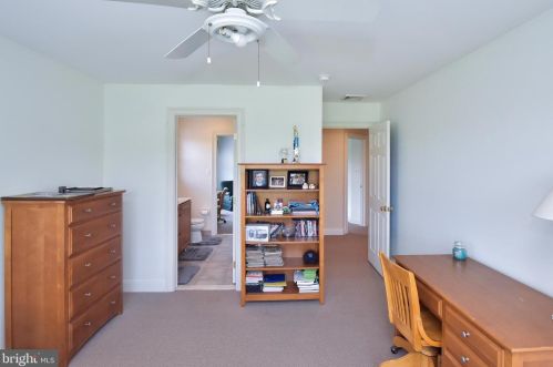 116 Osborne Cir, Kennett Sq PA  19348-1910 exterior