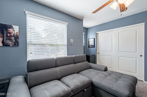 1945 77 Dr, Phoenix AZ 85033-2453 exterior