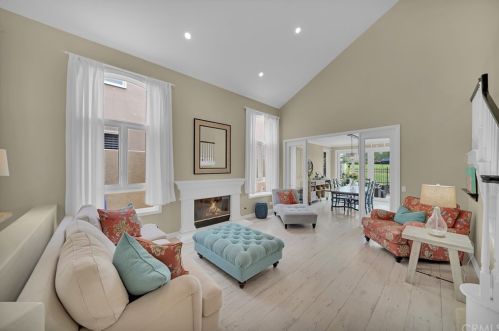 6561 Morningside Dr, Huntington Beach CA exterior