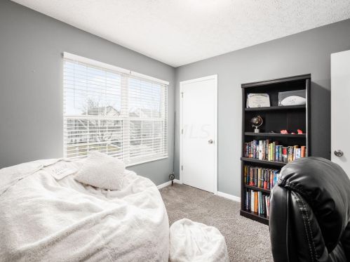 1102 Chaser St, Blacklick OH  43004-8783 exterior