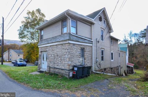 3850 Frst Inn Rd, Palmerton PA  18071-5851 exterior