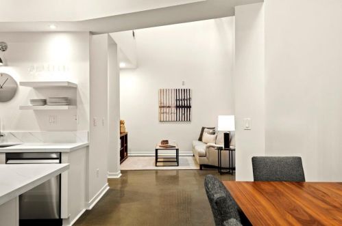 536 Manzana Pl, San Jose CA  95112-7812 exterior