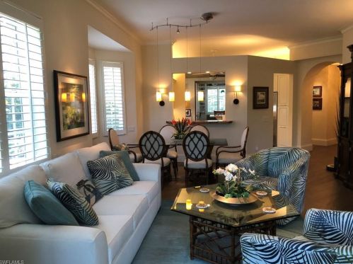810 Breakaway Ln, Naples, FL 34108-6722